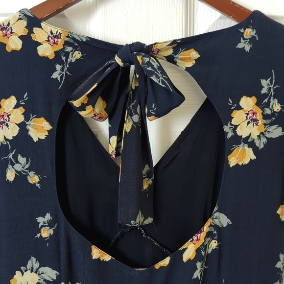 Abercrombie & Fitch Floral Tied Back Cropped Straight Wide Leg Jumpsuit Navy M - Picture 14 of 15